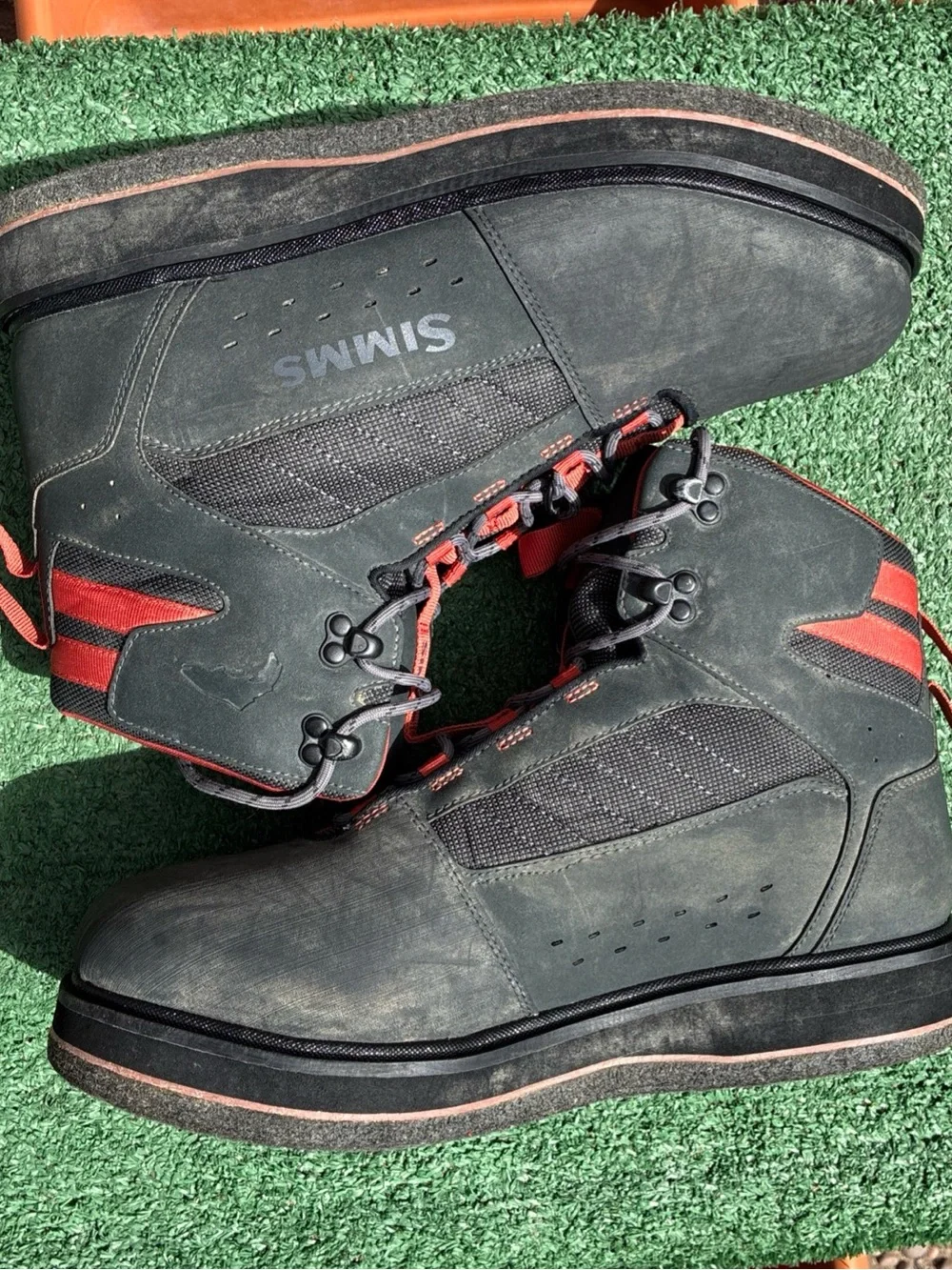 Simms Tributary Wading Boots Rubber Sole Mens Sz 12 Bullet Gray/Orange Lace Up